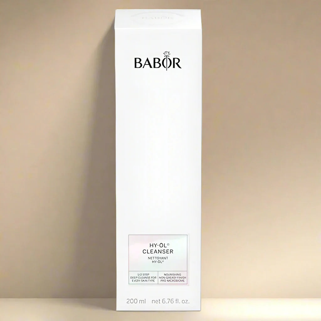 Bütün dəri tipləri üçün yağ əsaslı üz təmizləyicisi