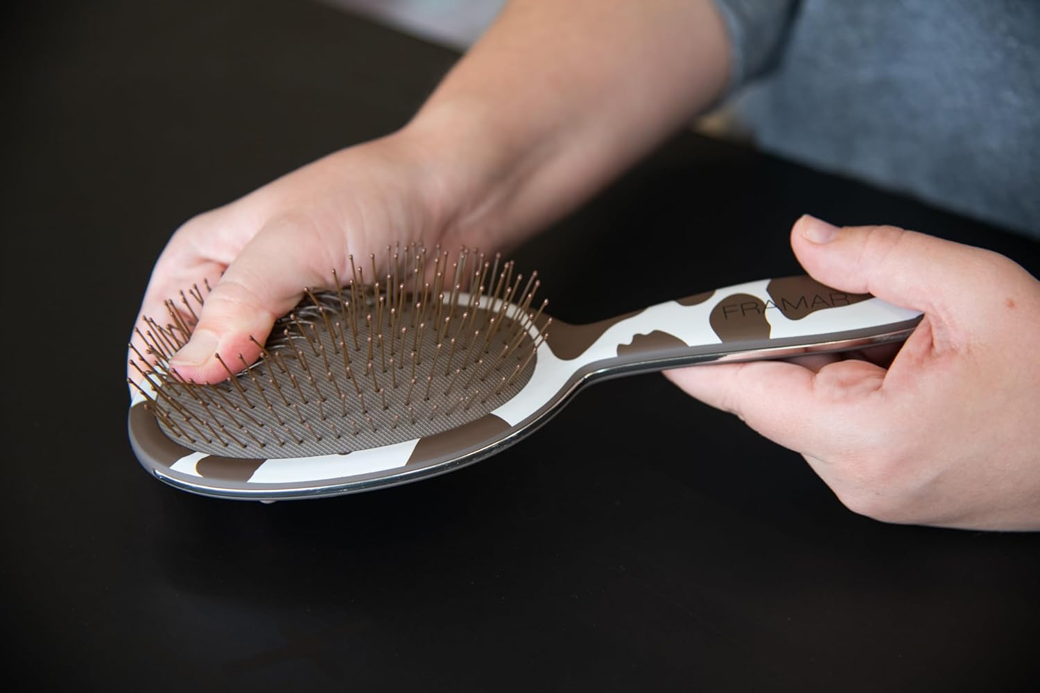 Framar Detangling Brush “Yeehaw” – dolaşıqsız daranma darağı
