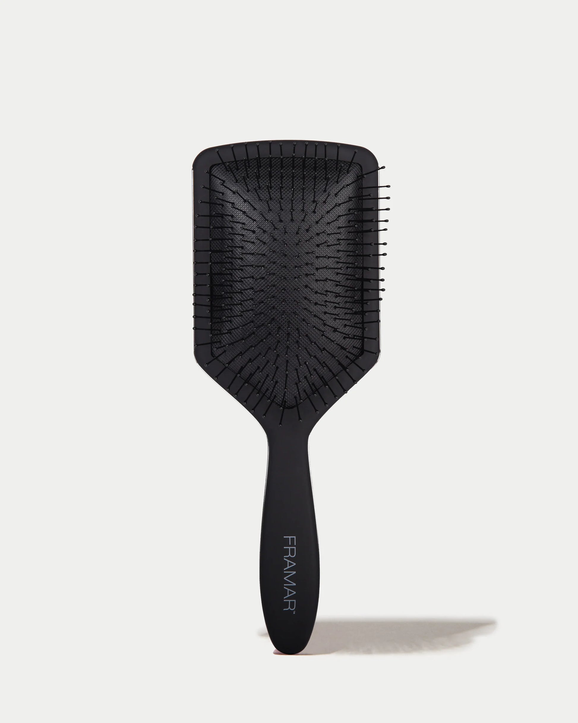 Framar Black to the Future Paddle Brush – yastı dolaşıq-açan daraq (bütün saç tipləri)
