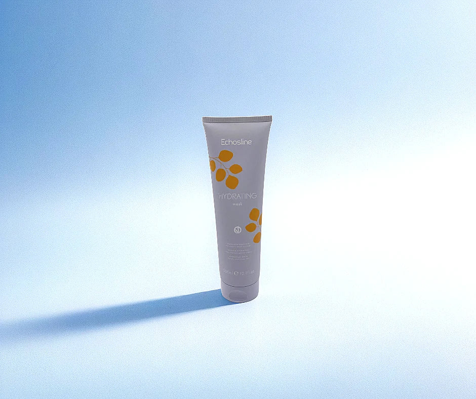 Saçların intensiv nəmləndirmə və yumşaqlıq üçün maska