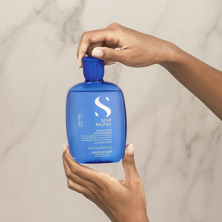 Sulfat-siz bərpaedici shampun incə saçlara həcm verir