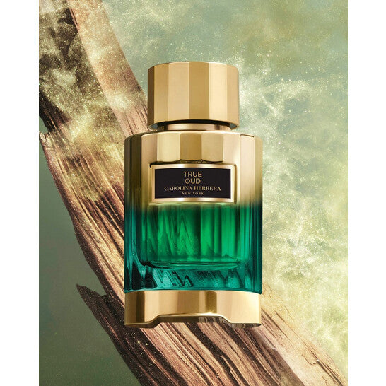 Carolina Herrera True Oud Eau de Parfum Unisex 100 ml green perfume bottle with box