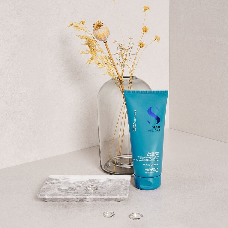 Qıvrım saçlar üçün kondisioner