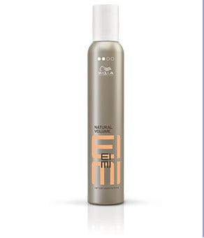 Пена для укладки волос легкой фиксации Wella Professionals EIMI Styling Natural Volume 500 ml